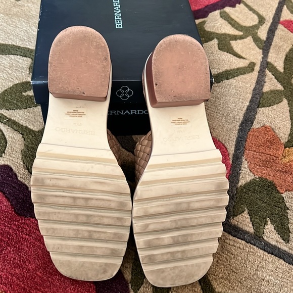 Bernardo Sylvie Sandal Mule Tan Sand Leather 9.5. Anthropologie - Picture 3 of 6